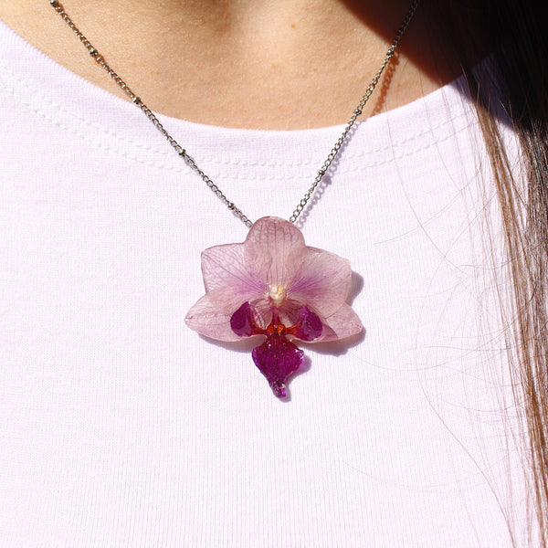 Collar orquídea lila