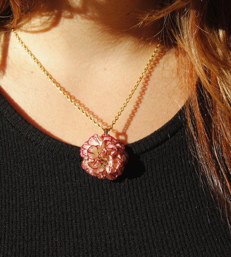 Collar clavel