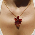 Collar orquídea granate miniatura 1