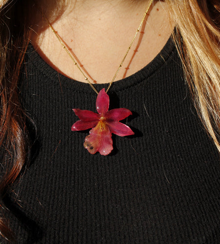 Collar orquídea fucsia