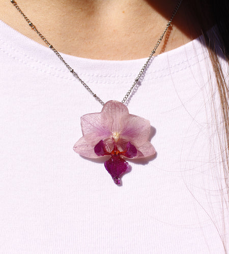 Collar orquídea lila