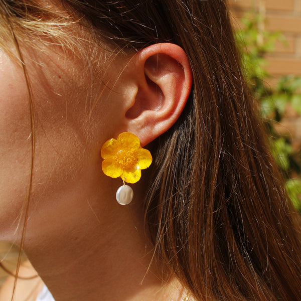 Pendientes flor amarilla