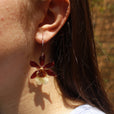 Pendientes orquídea granate aro fino miniatura 2