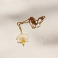Collar orquídea blanca pequeña miniatura 2