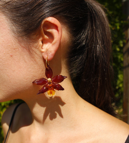 Pendientes orquídea granate con aro